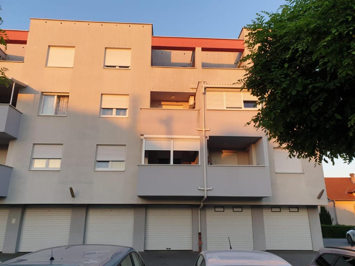 Apartman Dzakula ซาเกร็บ ภายนอก รูปภาพ